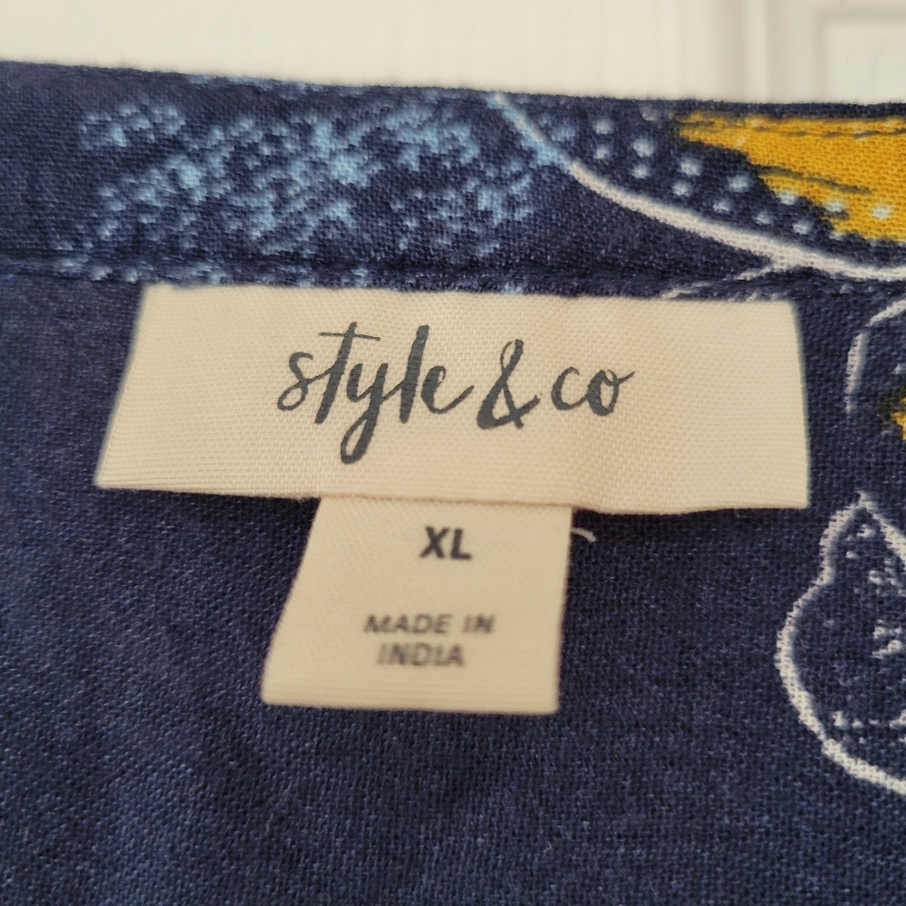 Women's Style & Co. Navy Floral Blouse Size XL - Picture 4 of 4